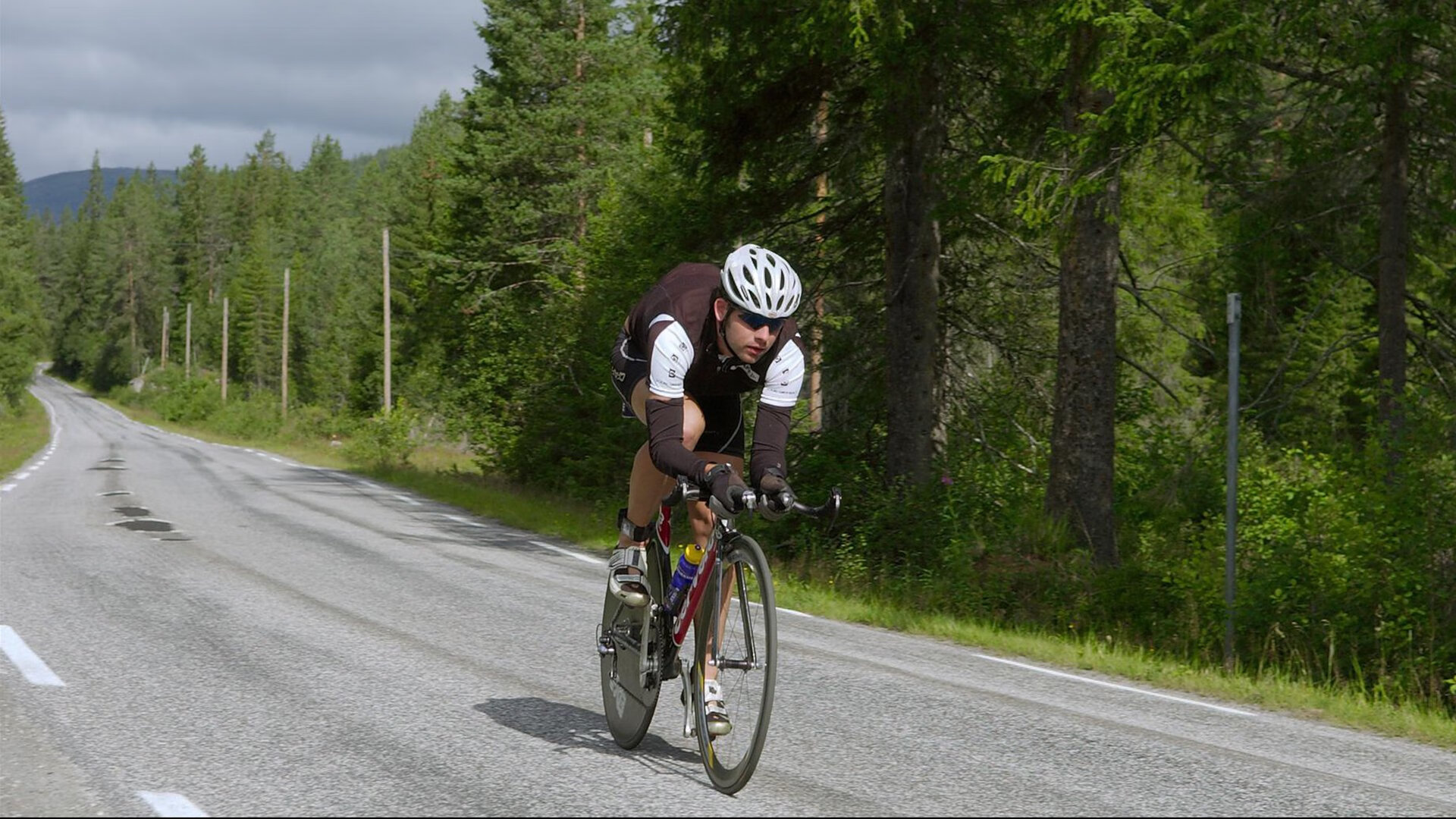 欧冠八强首回合:尤文主场1比0国米 点球大战气息从第一分钟就弥漫全场